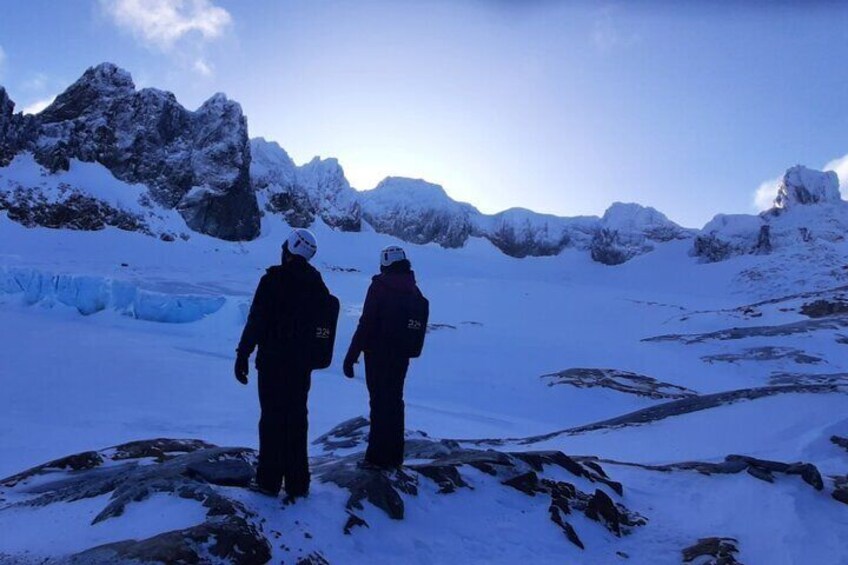 Trekking to Ojo del Albino Glacier