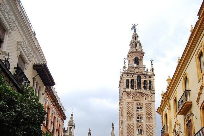 Full day in Seville/ E-Bike, Monuments, Boat and Flamenco Show