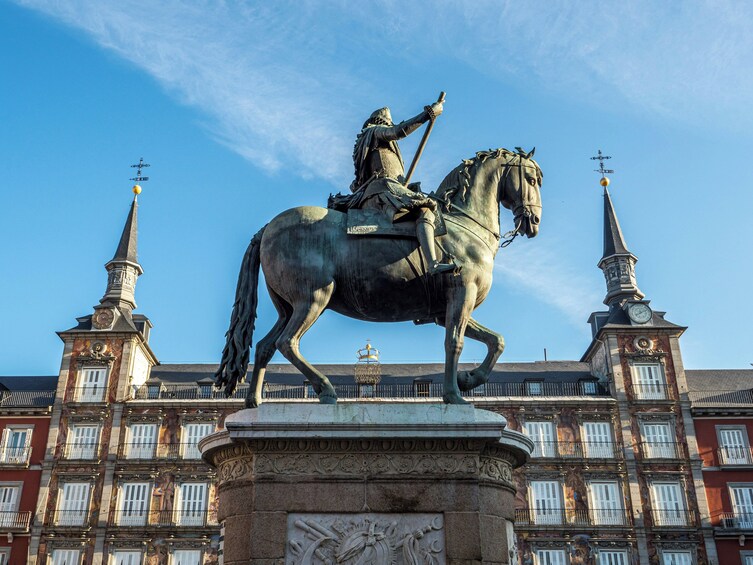 Small Group Madrid Bike Tour With Churros and Chocolate