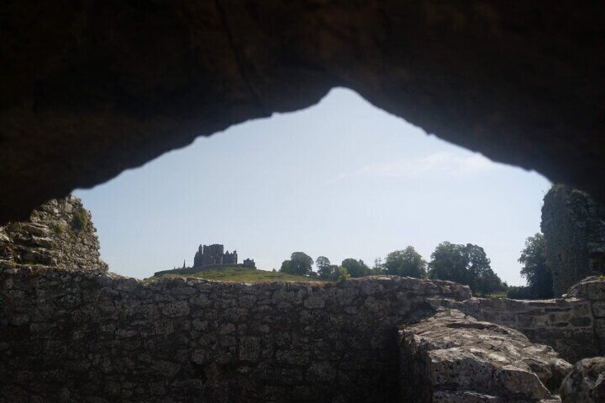 Private Tour Rock of Cashel Hore Abbey and Cahir Castle from Cork