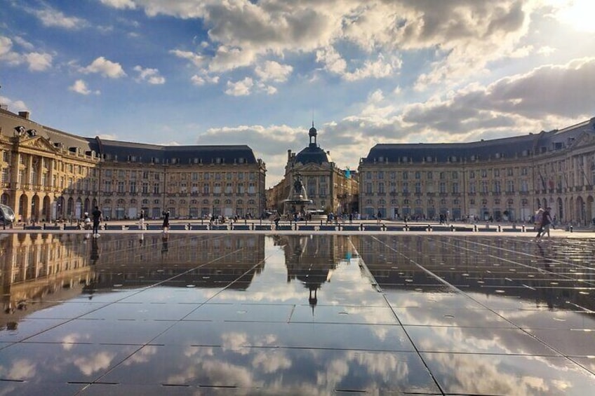 Bordeaux Historic Center & Vineyards Gravel Bike Tour 