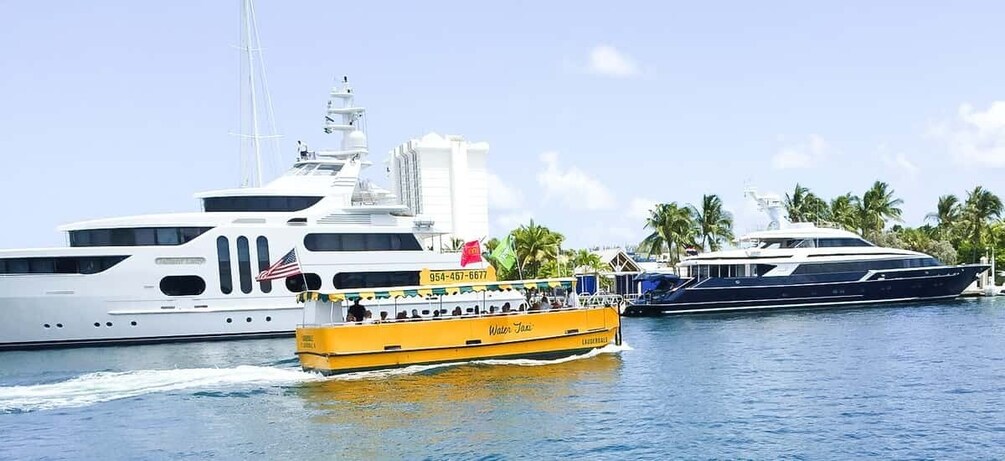 Picture 2 for Activity Fort Lauderdale: Water Taxi All-Day Pass