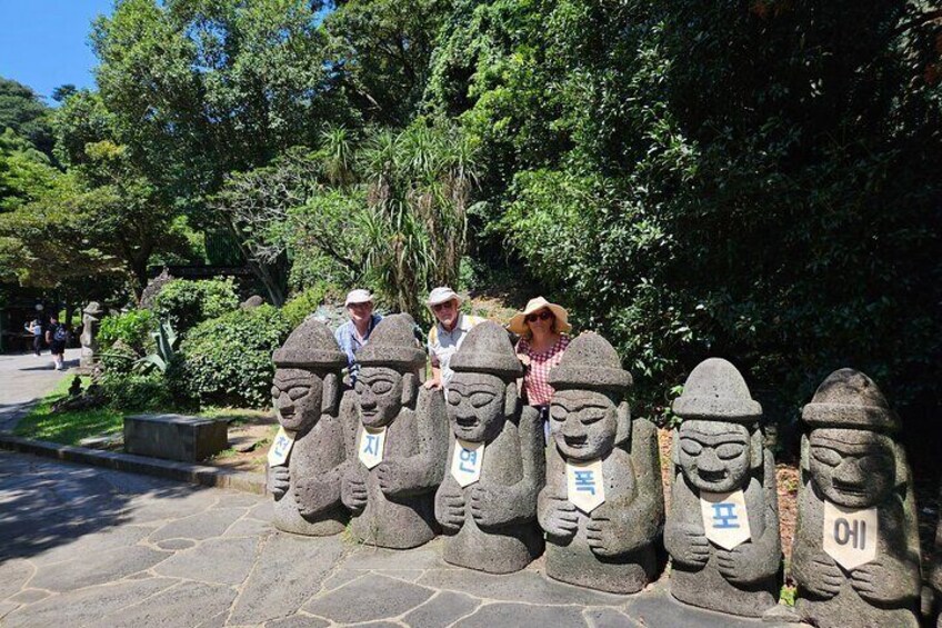Private Taxi Tour of South Jeju With English Speaking Driver