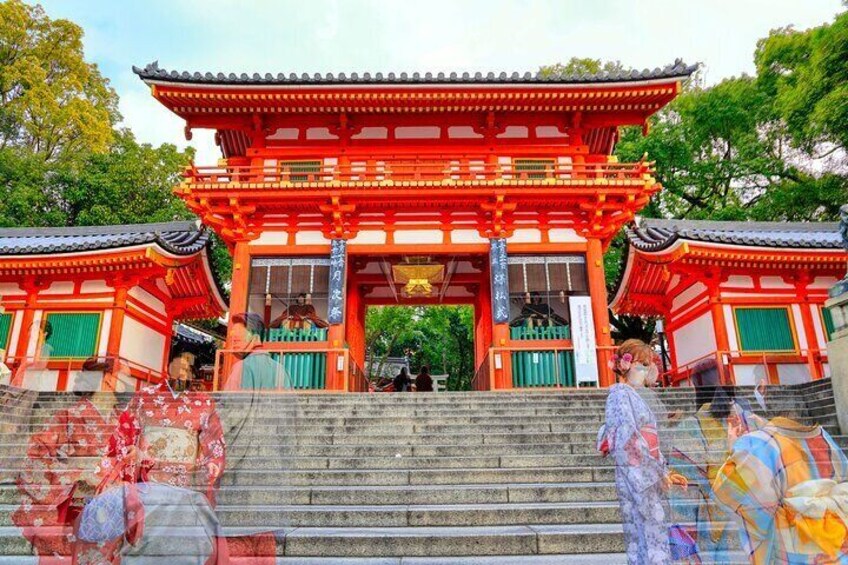 Yasaka Shrine