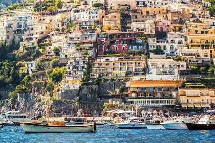 Experience the Amalfi Coast by sea