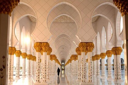 Sheikh Zayed Grand Mosque Tour from Dubai Private