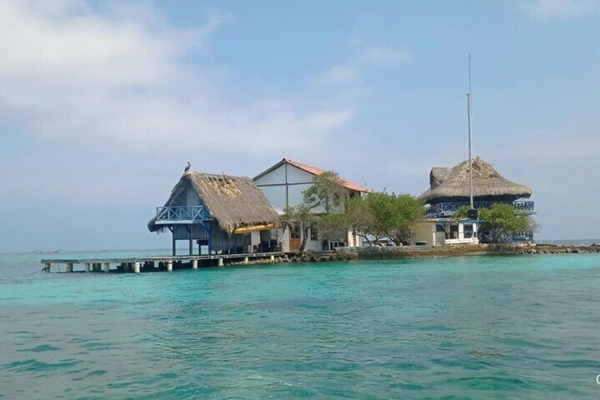 Rosario Islands and Playa Blanca Barù with Lunch 