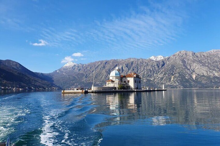Private Boat and Wine Tour in Kotor Bay