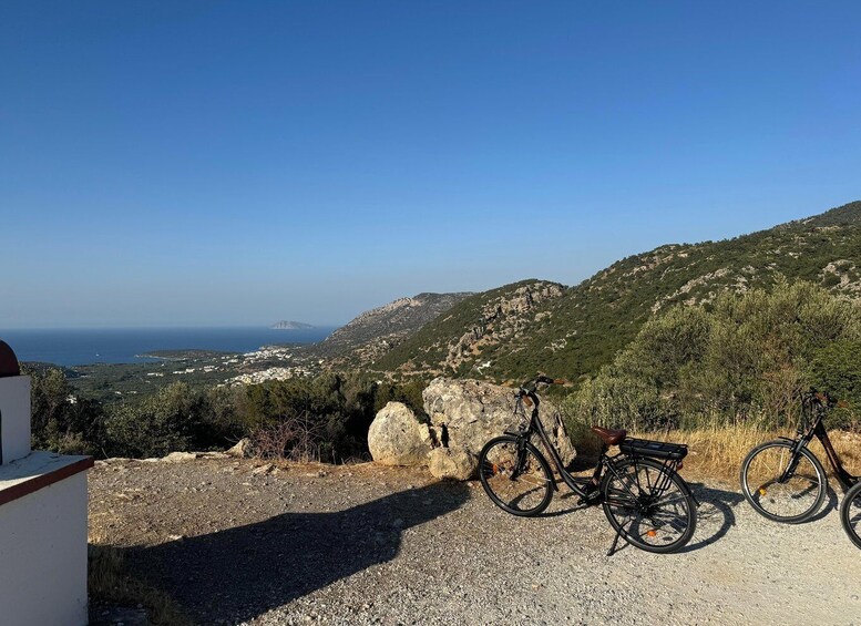 Agios Nikolaos: E-biking through picturesque villages