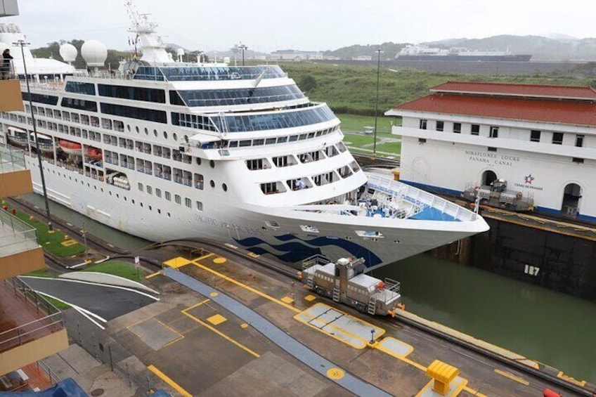 Live Panama Intensely with Full City Tour Panama