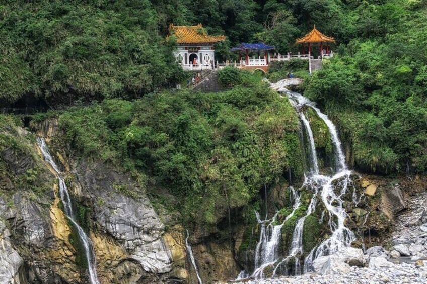 8-Hour Customize Your Wonderful Private Hualien Day Tour
