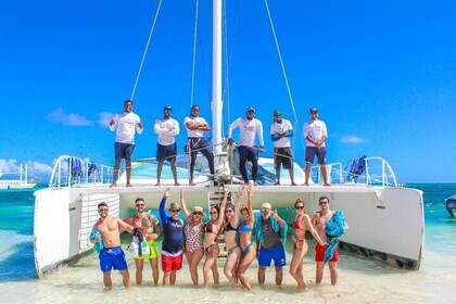 Skip the line Catamaran Party Cruise and Snorkelling