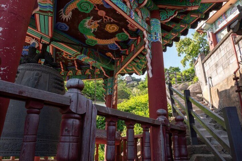 Inwangsan Mountain Feng Shui Tour (Exhuma Tour)