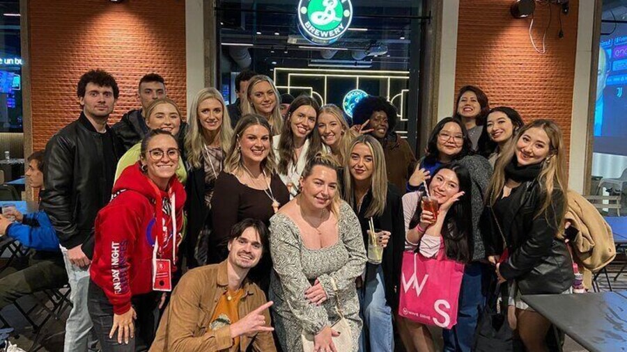 pub crawl milan