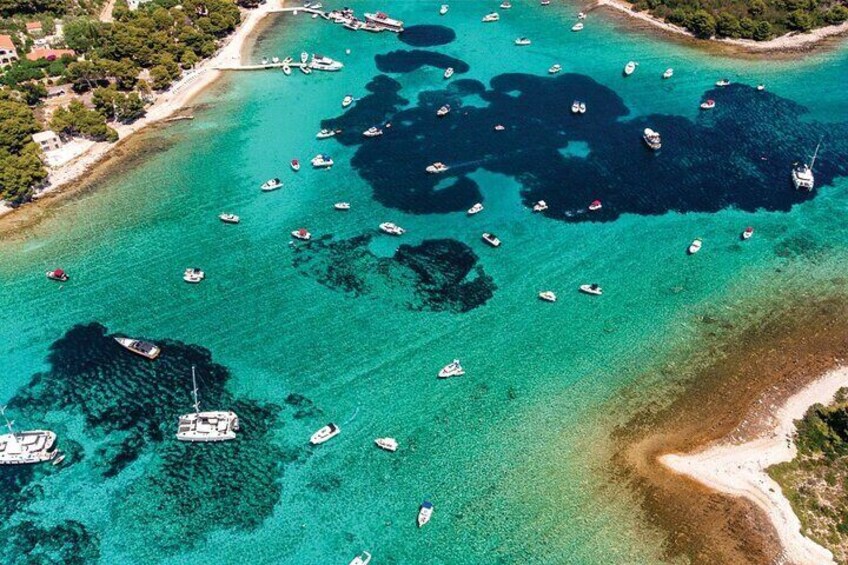 Blue Lagoon and 3 Island Boat Tour with Food and Drinks Included