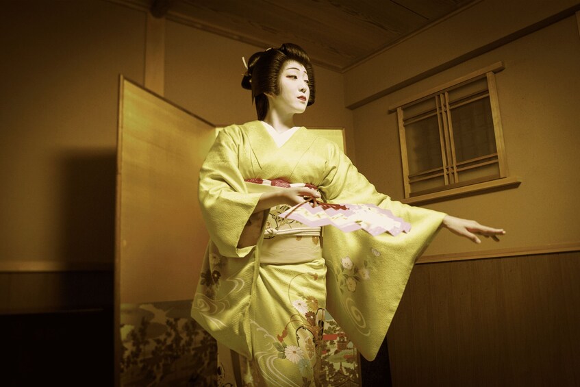 Picture 12 for Activity Kyoto: Geisha Premium Dinner & Cultural Tour in Gion