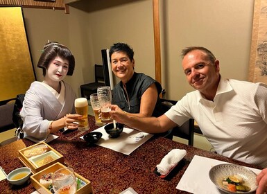 Kyoto: Private dinner with Geisha