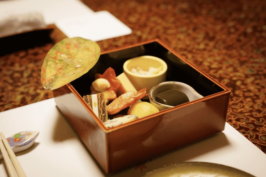 Picture 9 for Activity Kyoto: Geisha Dinner & Gion Cultural Walk