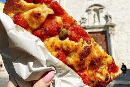 Bari Night Walking Tour with Authentic Tasting (Private Tour)