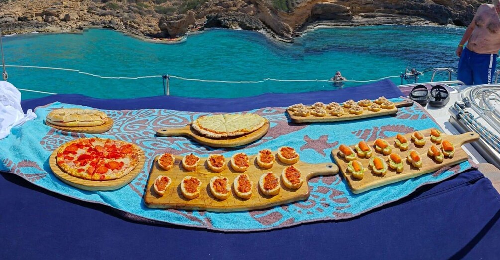Picture 11 for Activity From can Pastilla : Sailing boat trip with Food & Drinks