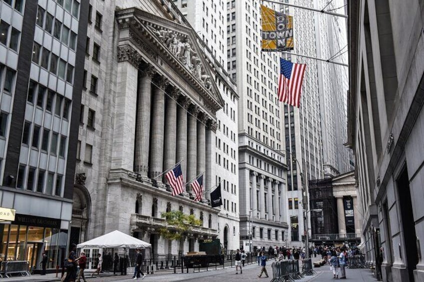 Private Wall Street Self Guided Tour