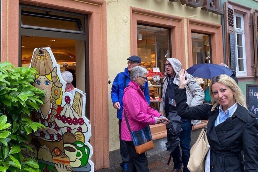 Rainy Day Sightseeing Food Tour with Umbrellas Provided