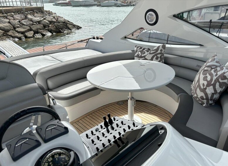 Picture 8 for Activity Xclusive Luxury Yacht Albufeira