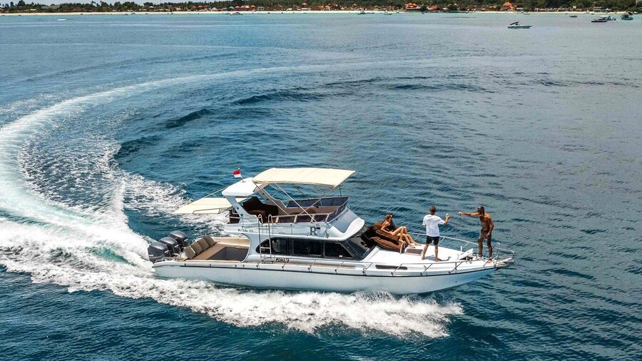 Bali: Nusa Penida Speedboat Trip with Snorkeling and Tour