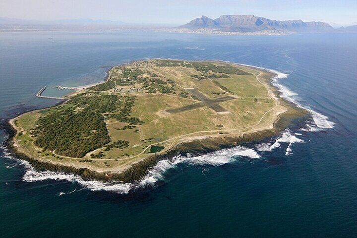 Pre-Booked Robben Island Half-Day Private Tour in Cape Town