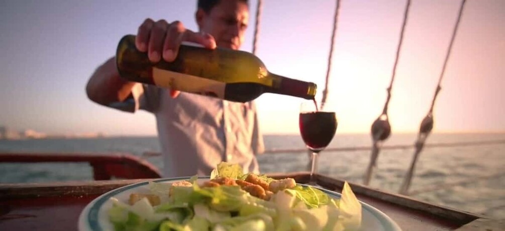 Picture 4 for Activity Cancun: Dinner on a Spanish Galleon