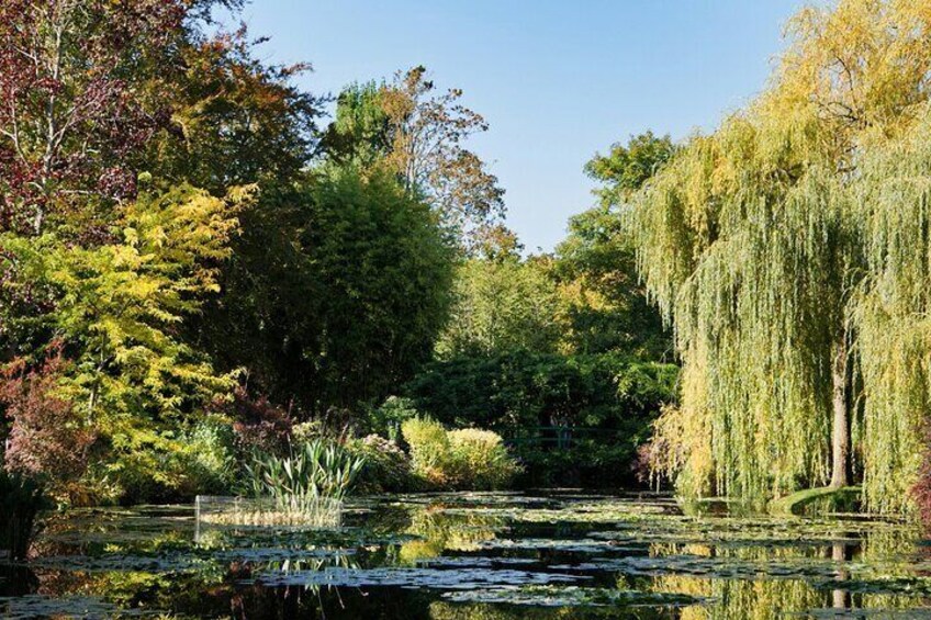 Giverny Gems: Exclusive Guided Walking Tour