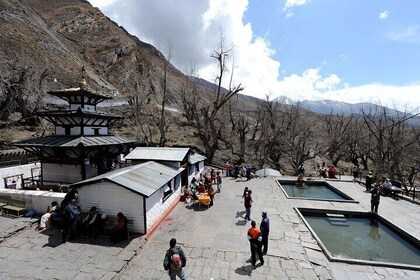 Tour privado de 2 días en 4x4 por Muktinath desde Pokhara