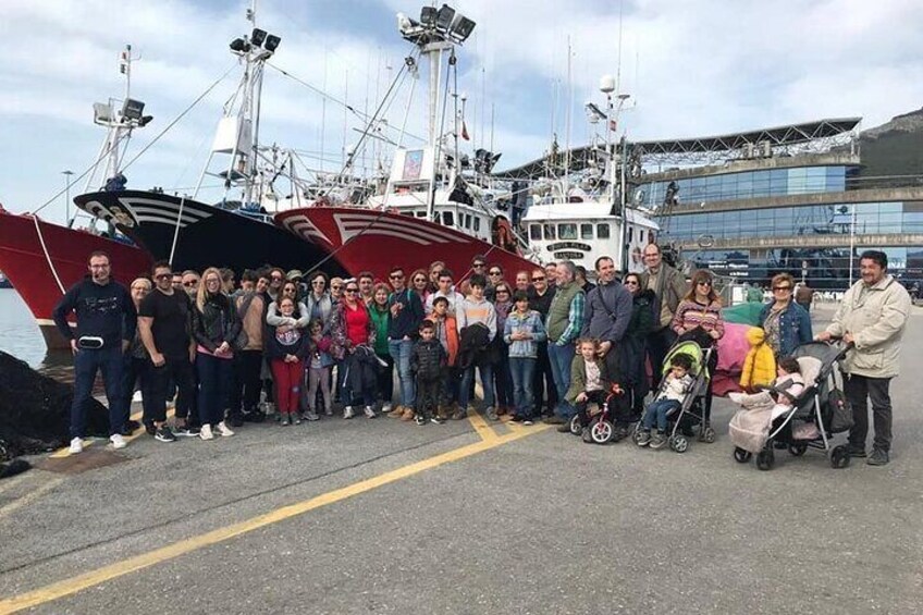 Tour of the seafaring Santoña and its fishing port