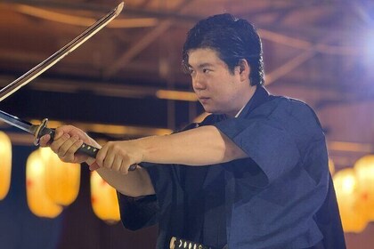 Osaka:Samurai Show & Experience with Halal Sukiyaki