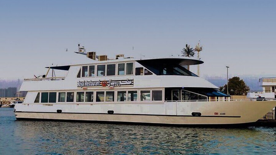 Royal Yacht Private Restaurant Cruise in Abu Dhabi