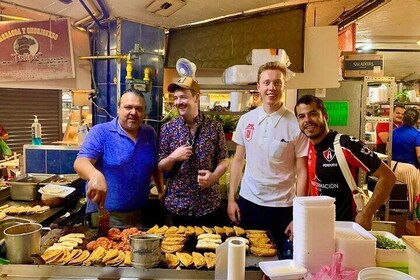 グアダラハラの味と��歴史: プライベート全日ツアー