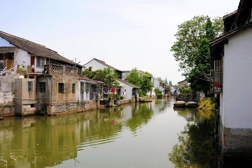 Half-Day Zhujiajiao Water Town Wonders Private Tour