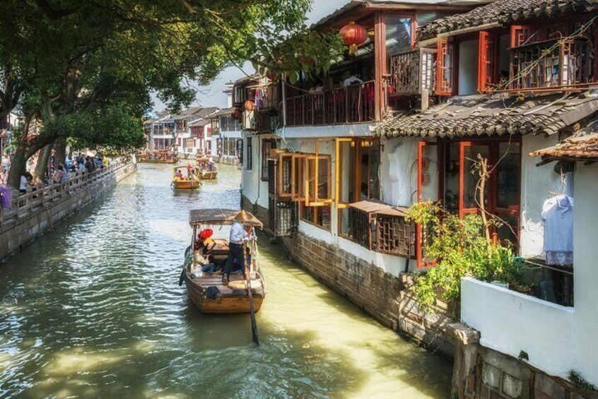 Half-Day Zhujiajiao Water Town Wonders Private Tour