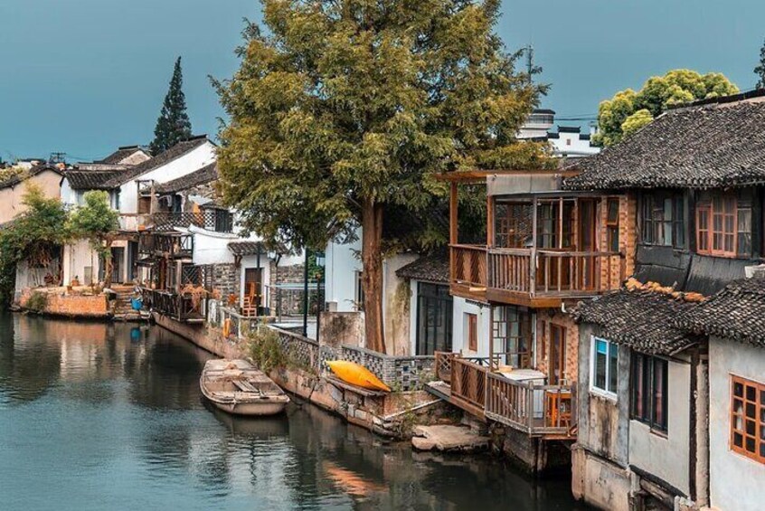 Half-Day Zhujiajiao Water Town Wonders Private Tour