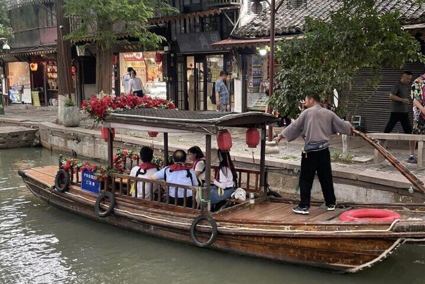 Half-Day Zhujiajiao Water Town Wonders Private Tour