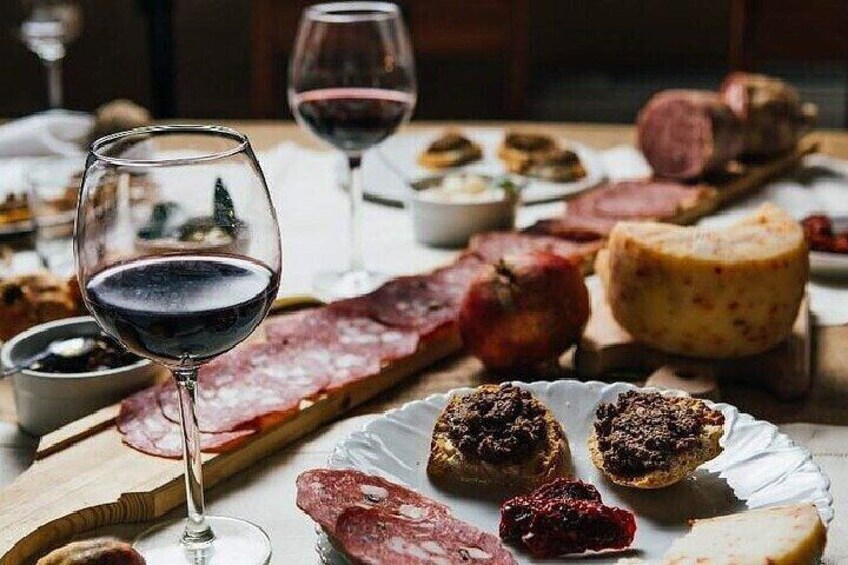 Siena, San Gimignano and Chianti Full Day Trip with Wine Tastings