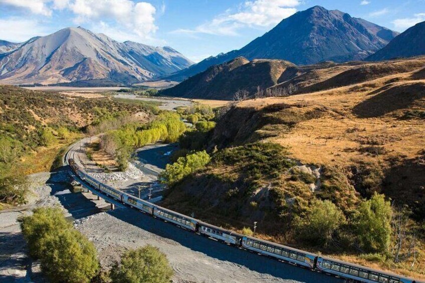 4 Day South New Zealand Tour from Queenstown to Christchurch