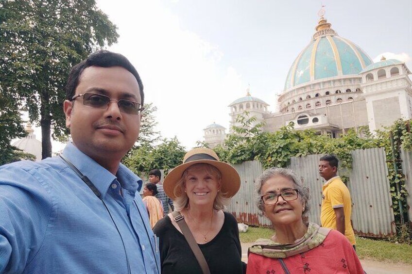 Private Guided Day Trip to Iskcon Mayapur from Kolkata