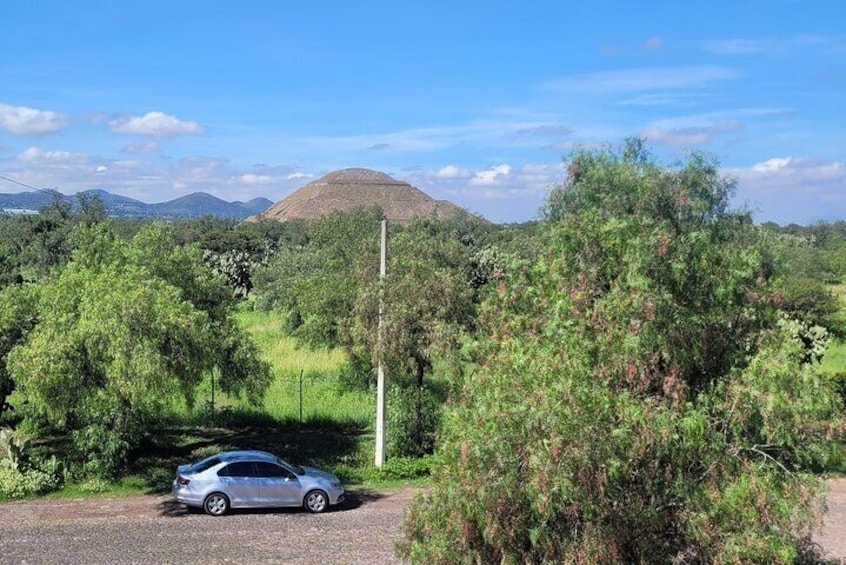Balloon Flight in Teotihuacan Transportation and Breakfast Included