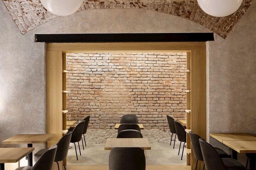 2 Hours Wine Tasting in a Historical Cellar in Krizikova