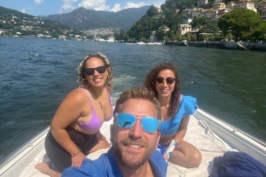2 hours private cruise on lake como by motorboat with captain