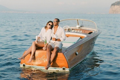 Dolce Vita Experience on the Riva boat in Sorrento