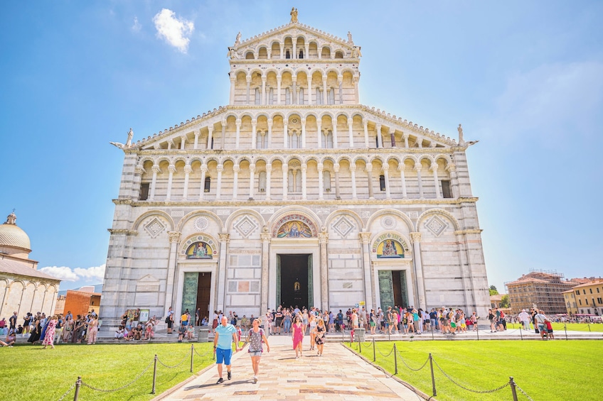 From Florence: Pisa Guided Day Tour