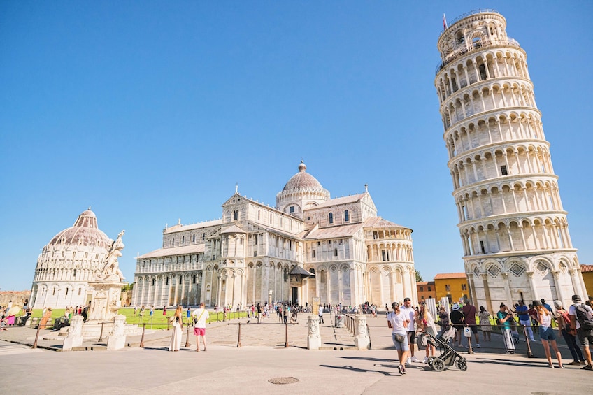 From Florence: Pisa Guided Day Tour