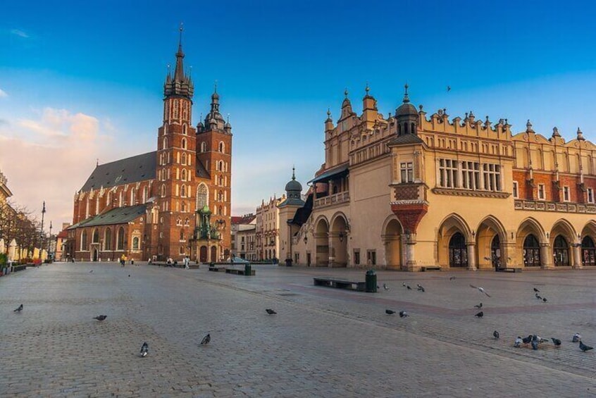 Krakow - Old Town Private Historic Walking Tour